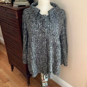 Beautiful Vintage Collar Style 2 Snap Long Knit Sweater